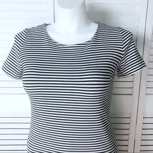 ⭐️3/$15 Splendid Belmont Striped Dress - Picture 4 of 7